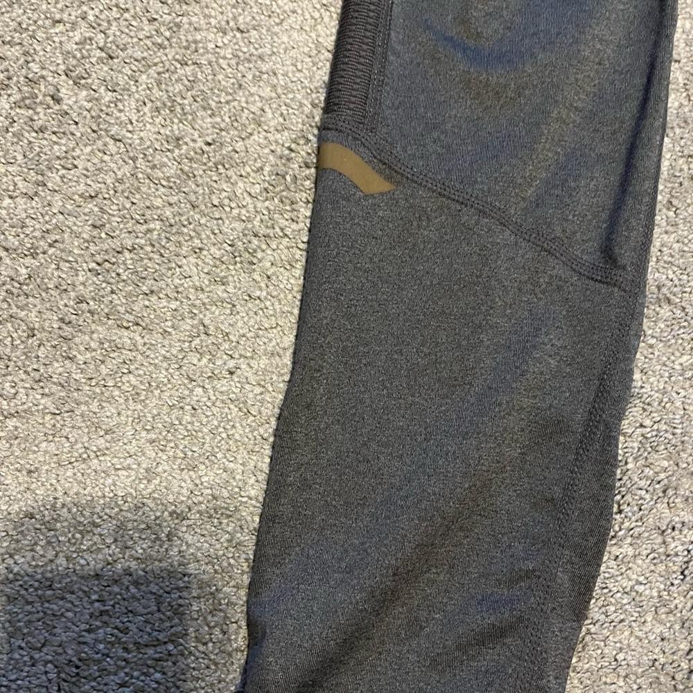 Women’s Reebok Leggings - Picture 2 of 6